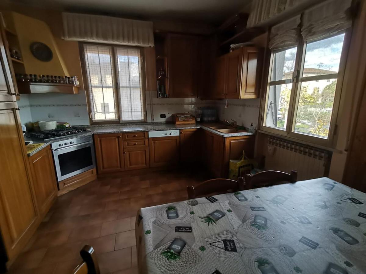 A Casa Di Bea Sulla Francigena Apartment ซานมีเนียโต ภายนอก รูปภาพ